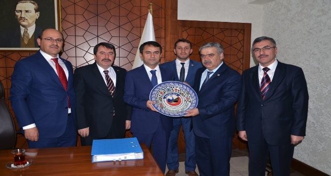 Din-Bir-Sen heyeti Vali Aktaş’ı ziyaret etti