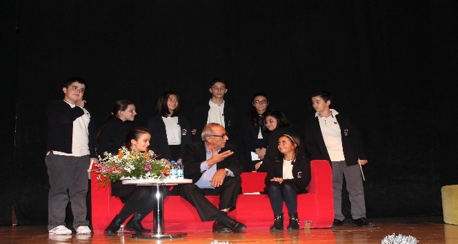 TED İzmir, Şair Ataol Behramoğlu’nu ağırladı