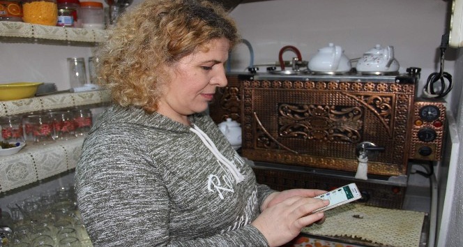 (Özel Haber) Kadın işletmeci ‘WhatsApp çay isteme hattı’ kurdu