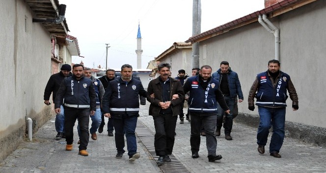 Konya’da 87 yaşındaki adamı öldüren zanlı İzmir’de yakalandı