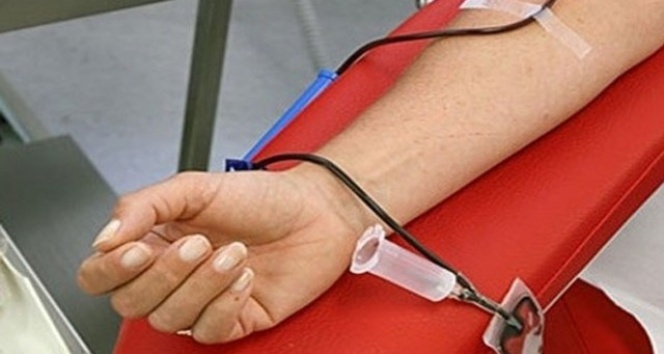 Kan bağışında büyük tehlike: HIV bulaşabilir