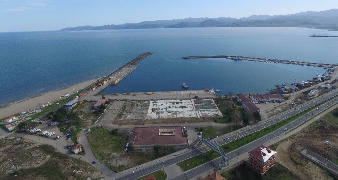 Fatsa Deniz Bilimleri Fakültesi spor tesislerine kavuşuyor