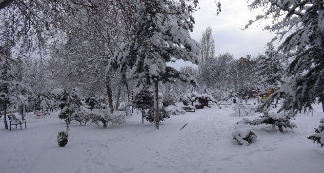 Malatya’da yılın ilk karı yağdı