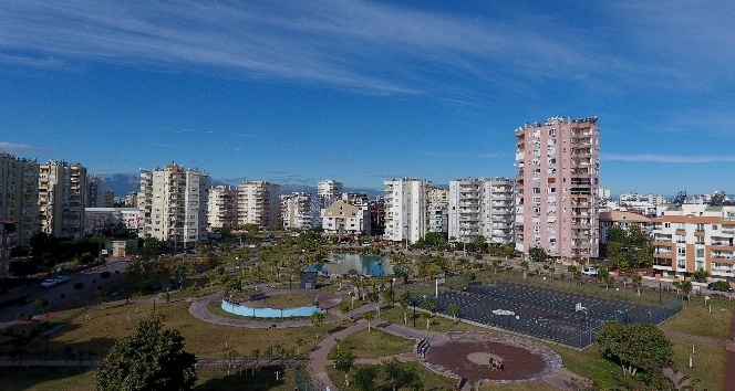Muratpaşa Belediyesi 4 parkını açıyor