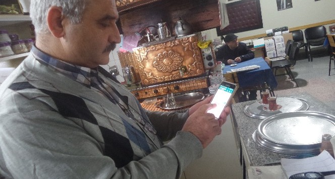 Tosya’da çay ocağı işletmecisi ‘’Whatsap çay isteme hattı’’ kurdu