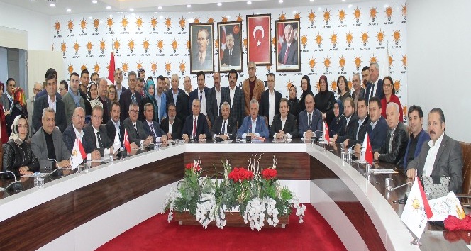 AK Parti Genel Başkan Yardımcısı Mustafa Ataş Denizli’de partililerle buluştu