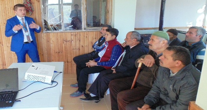 İzmit Belediyesi Kaynarca köyünde süt verimi eğitimi verdi