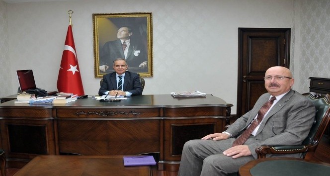 Belediye Başkanı Hayri Samur’dan Vali Tapsız’a ziyaret