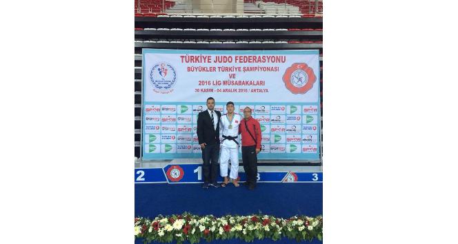 Manisalı Judo sporcusundan Türkiye derecesi