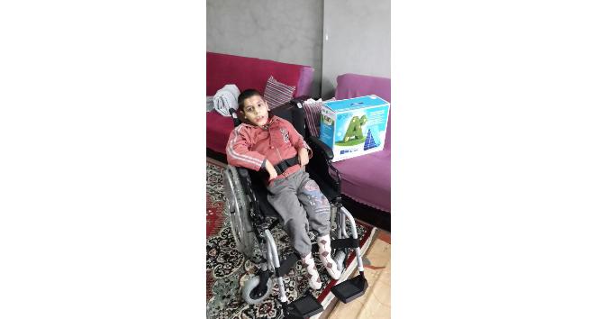 Büyükşehir’den engellilere tekerlekli sandalye ve yatak yardımı