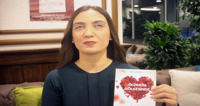 Adana’da görme engelli öğretmen roman yazdı