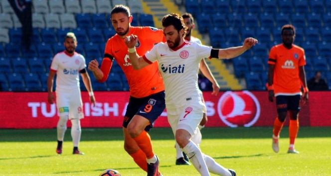 Medipol Başakşehir 2-2 Antalyaspor
