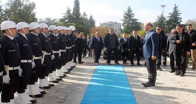 İçişleri Bakanı Soylu, Mardin Valiliğini ziyaret etti
