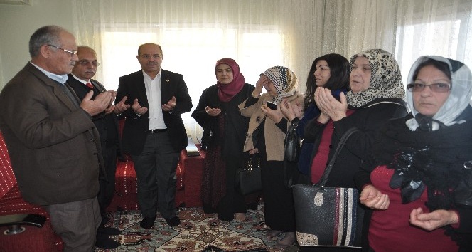 Durmuşoğlu: "Ülkemizde huzuru yeniden tesis edeceğiz"