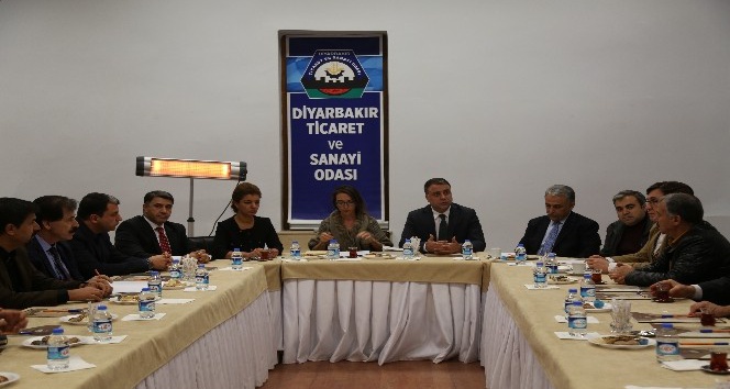 Diyarbakır’da ‘Sur olaylarının ekonomiye etkileri’ toplantısı
