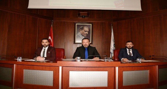 İzmit Belediyesinde yılın son meclis toplantısı yapıldı