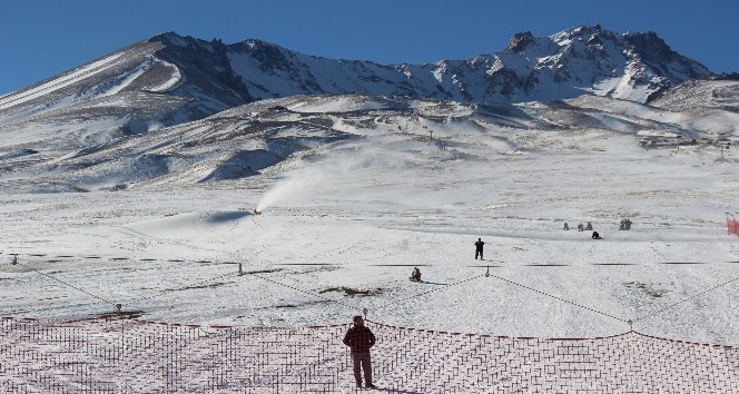 Erciyes’te kayak sezonu hafta sonu açılıyor