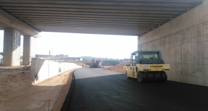 Çayırova OSB Köprülü Kavşağı’nda çalışmalar sürüyor