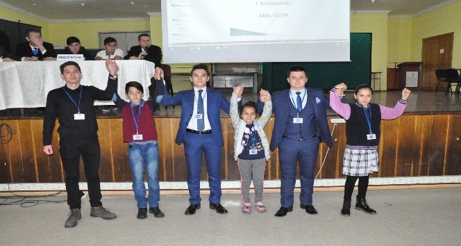 Balıkesir’de il öğrenci meclis başkanı seçildi