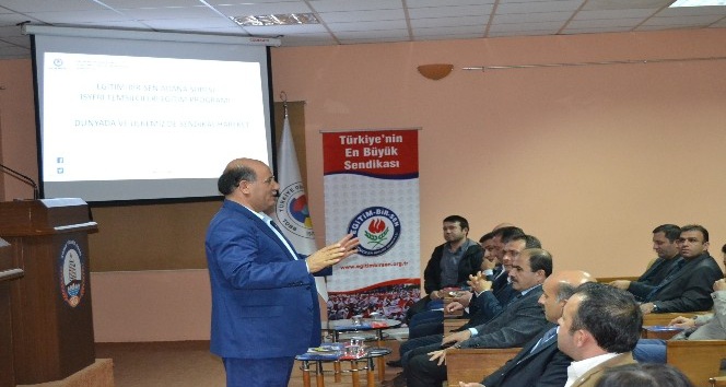Eğitim-Bir-Sen Adana Şubesi iş yeri temsilcilerine sendikal eğitim veriyor