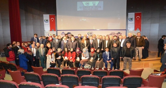 Metin Külünk Düzce Üniversitesinde konferans verdi