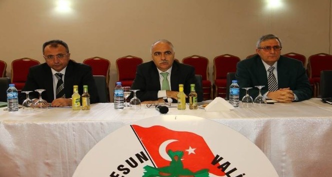 Validen Kaymakamlara karla mücadele uyarısı