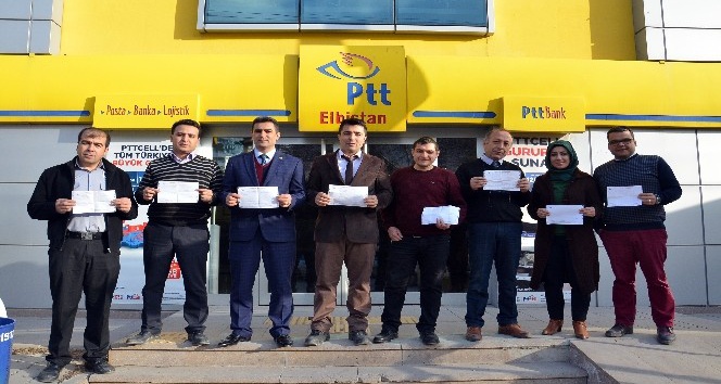 PTT çalışanları dövizlerin bozdurdu
