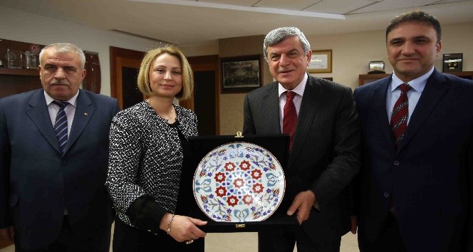 Başkan Karaosmanoğlu, Körfez Ticaret Odasını ağırladı