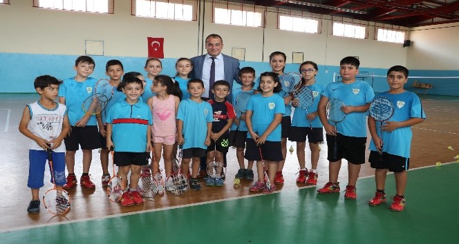 Badmintoncular Milli Takım’da mücadele edecek