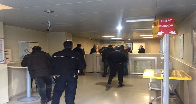 Bursa’da PTT şubesine silahlı soygun