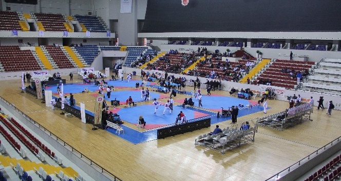 Kulüpler Türkiye Tekvando Şampiyonası Mersin’de başladı