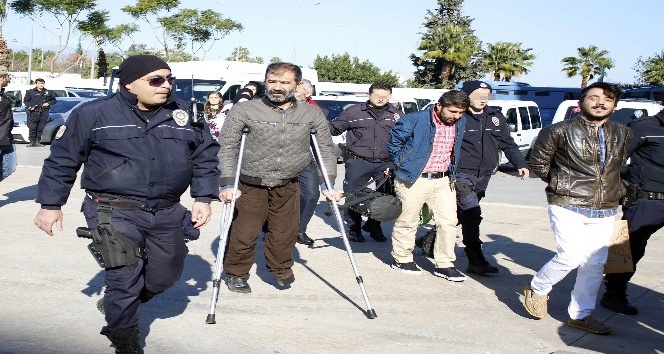 Antalya’da terör operasyonu: 12 tutuklama