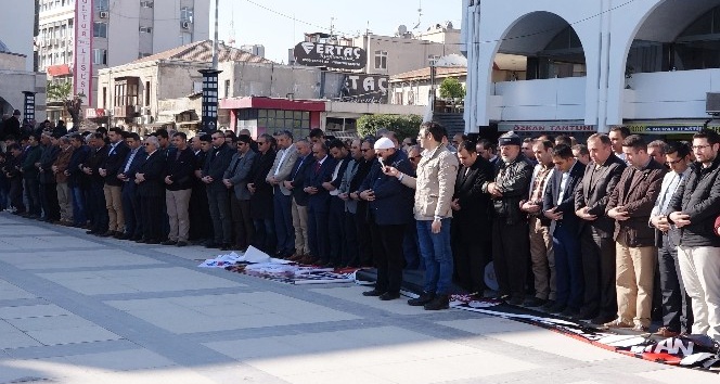 Halep’te ölenler için gıyabi cenaze namazı