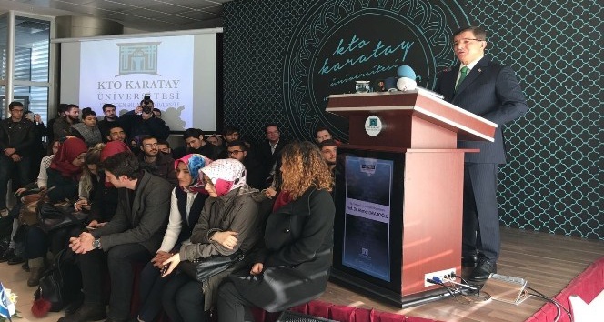 Davutoğlu, KTO Karatay Üniversitesinde öğrencilerle buluştu