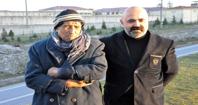 Tutuklu Figen Yüksekdağ’ı babası ve abisi ziyaret etti
