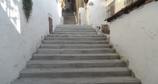 Hacıhızır’da merdiven yapıldı