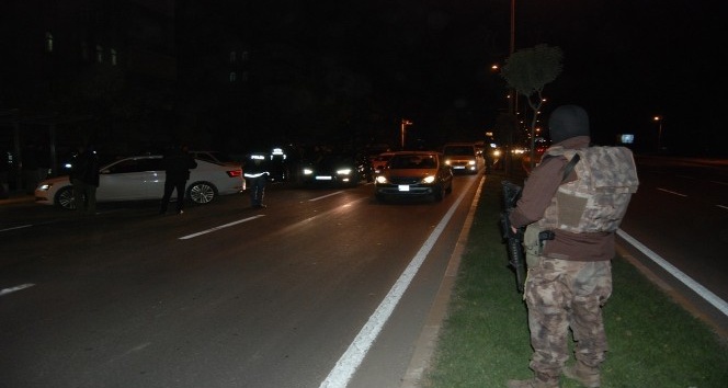 Şanlıurfa’da yüzlerce polis 9 noktada Huzur Türkiye operasyonu düzenledi
