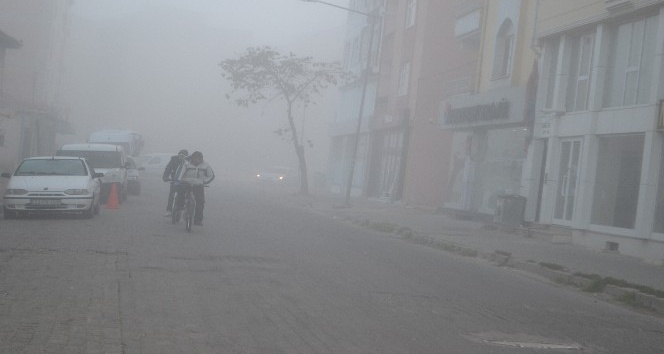 Lüleburgaz’da sis ulaşımı olumsuz etkiledi
