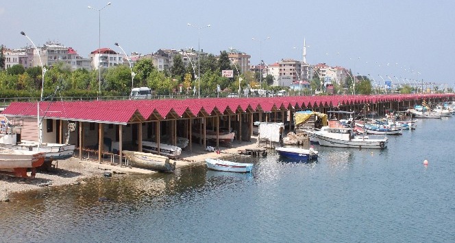 Balıkçı barınaklarının sorunları için bir araya geldiler