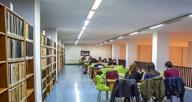 Üniversite kütüphanesine büyük ilgi
