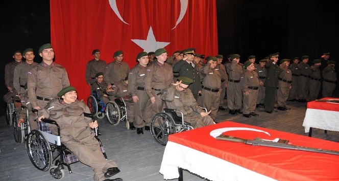 Karaman’da engellilerin bir günlük askerlik heyecanı