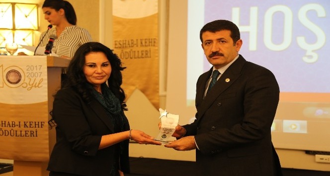 Ekinci’ye yılın belediye başkanı ödülü verildi