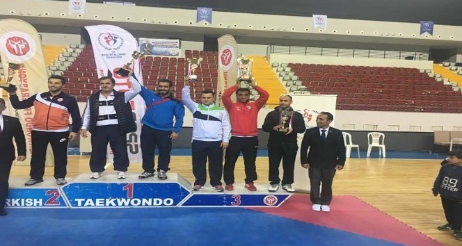 Malatya Büyükşehir Belediyespor tekvando takımı Mersin’de 5’incilik elde etti