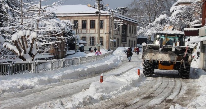 Giresun’un Şebinkarahisar ilçesinde eğitime kar engeli