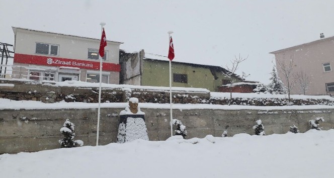 Bingöl ve Tunceli’de 517 köy yolu ulaşıma kapandı