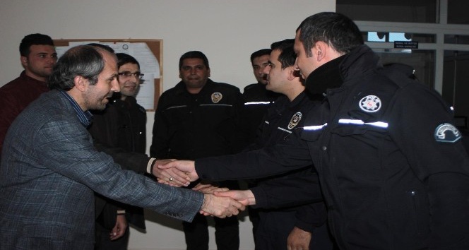 Osmaniyeli gazetecilerden "Polisimin yanındayım" kampanyasına destek