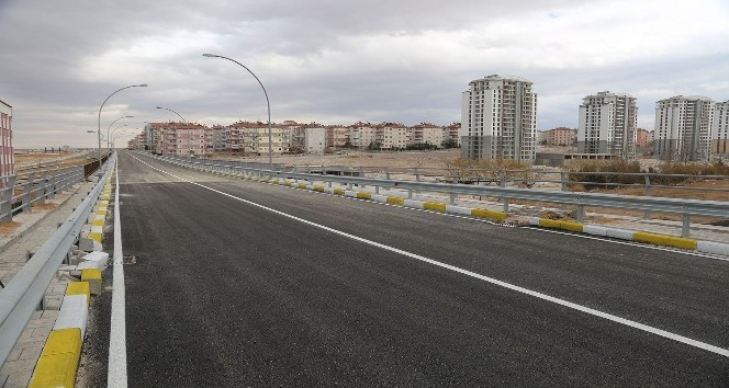 Doğukışla köprülü kavşağı trafiğe açılıyor