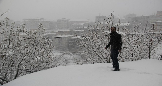 Hakkari’de 14 köy ve 29 mezra yolu ulaşıma kapandı