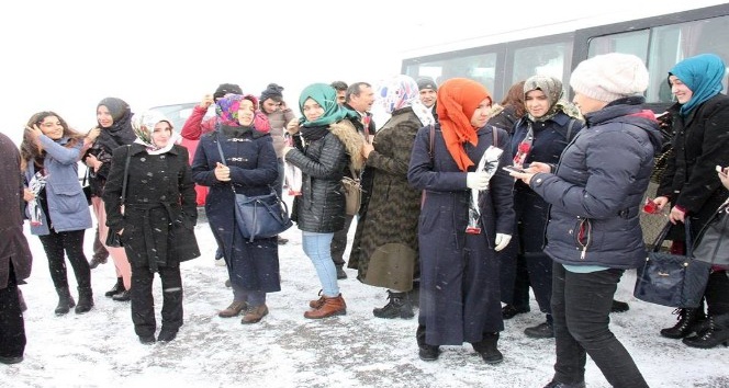 Bozok Üniversitesi öğrencileri polislere çorba ikramında bulundu