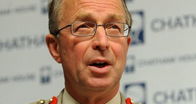 İngiltere eski Genelkurmay Başkanı Richards: Batı Suriye&#039;de savaşı kaybetti